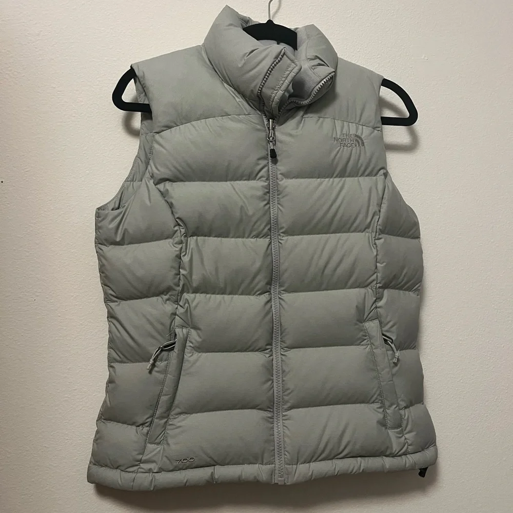The North Face Women's 700 Goose Down Puffer Vest Gray - Picture 1 of 9
